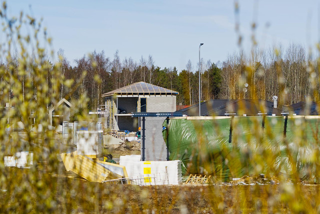 Jakie materiały są potrzebne do wykonania podgrzewanej podłogi?